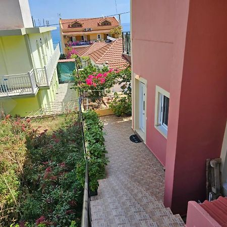 Eva'S Appartement Poros  Buitenkant foto
